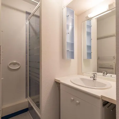 Lägenhet : Duplex 4 Pers Avec Balcon, Parking, Proche Thermes Et Randonnees - Fr-1-401-289 *