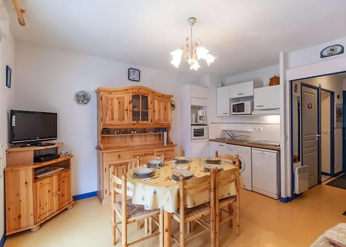 : Duplex 4 Pers Avec Balcon, Parking, Proche Thermes Et Randonnees - Fr-1-401-289 Apartmán *